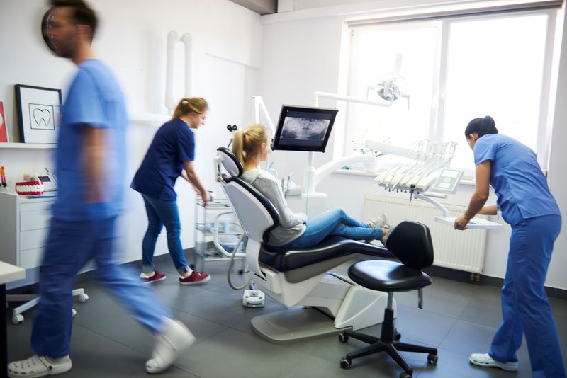 What to Expect During a Dental Emergency: A Guide to Urgent Care